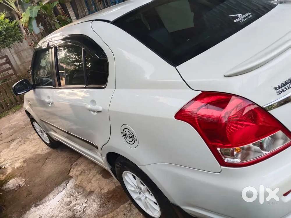 Maruti Suzuki Dzire 2011