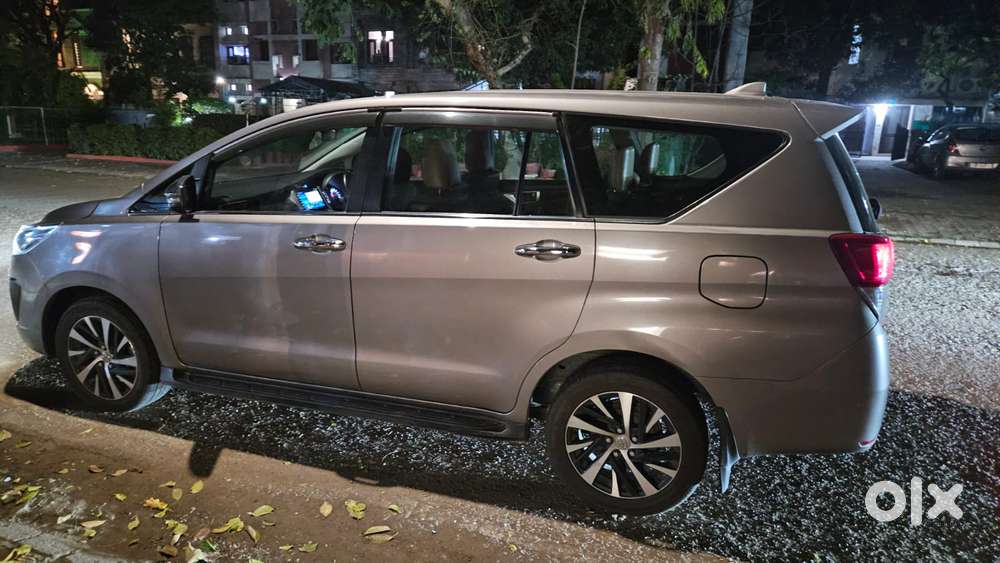 Toyota Innova Crysta [2020-ongoing] 2.4 Zx At 7 Str, 2022, Diesel