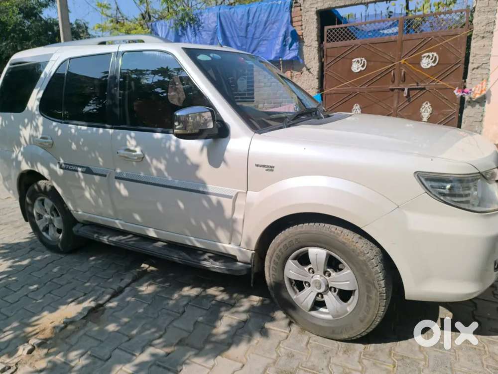 Tata Safari Storme 2016 Diesel Manual Year