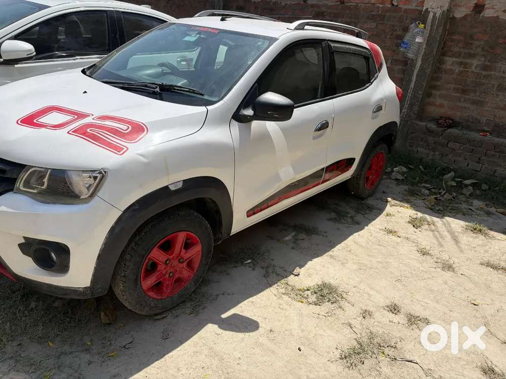 Kwid 1.0 Rxt Special Top Model All Best Condition Tyre Alloy Wheel