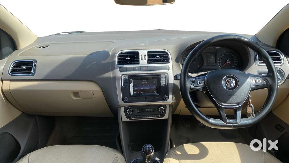 Volkswagen Vento 2010-2013 Petrol Highline, 2017, Petrol