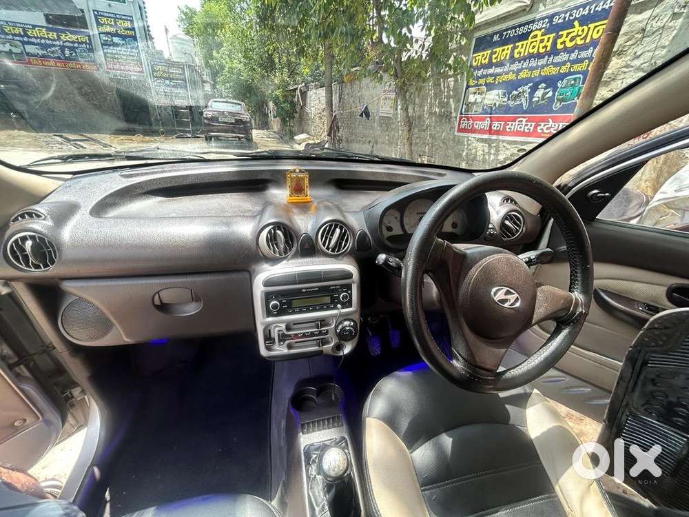 Hyundai Hybrid Car 2013