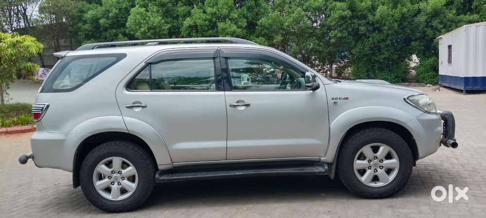Toyota Fortuner 3.0 4x4 Manual, 2011, Diesel