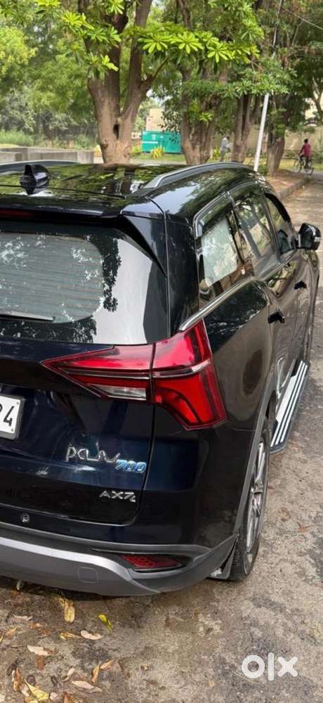 Mahindra Xuv700 2023 Diesel Well Maintained