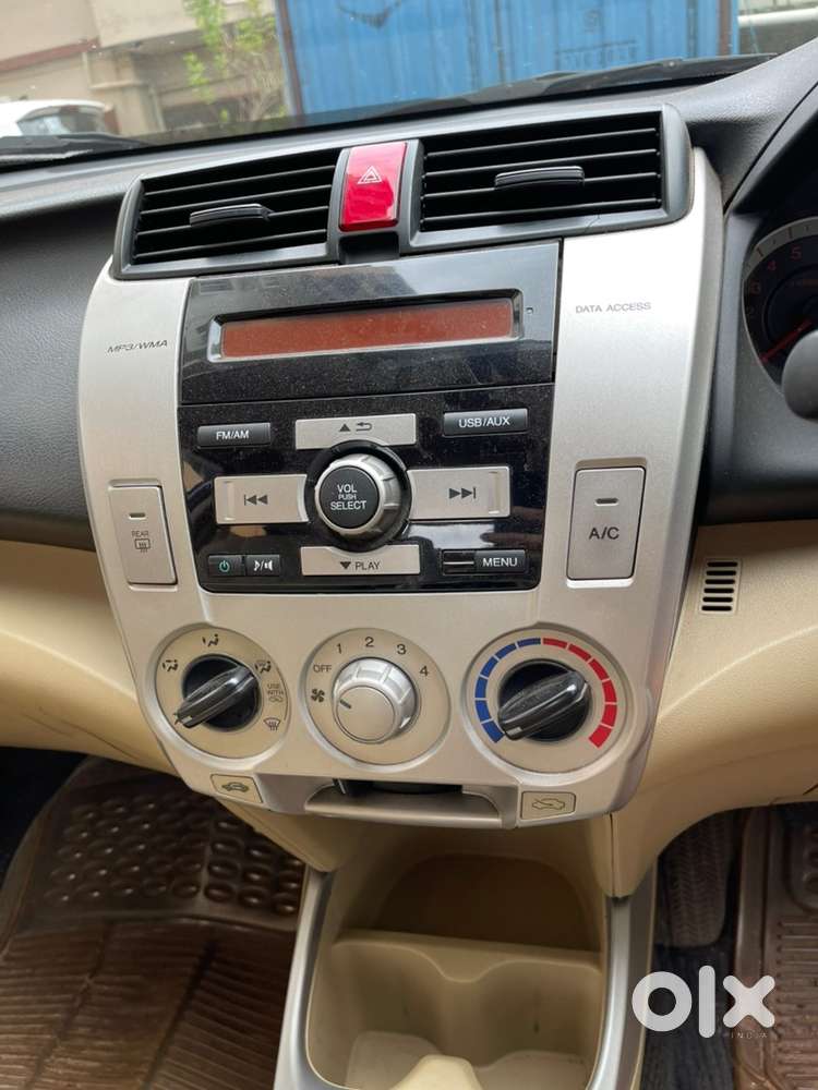 Honda City 1.5 V Petrol 2010