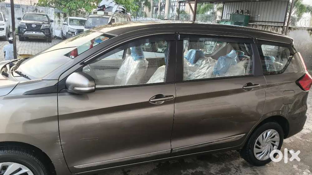 Toyota Rumion S 2024 Petrol Manual Dual Tone