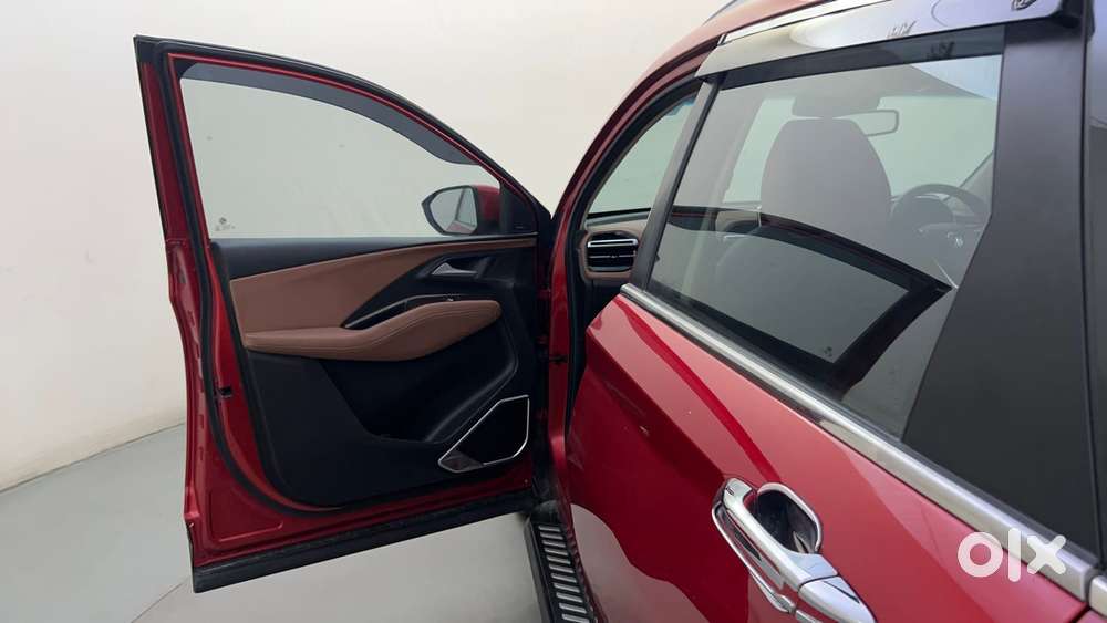 Mg Hector Plus Savvy Pro 1.5 Turbo Petrol Cvt 7 Str, 2023, Petrol