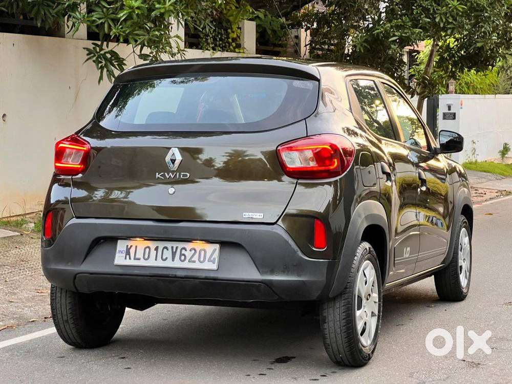 Renault Kwid 1.0 Rxt (o) Easy-r, 2022, Petrol
