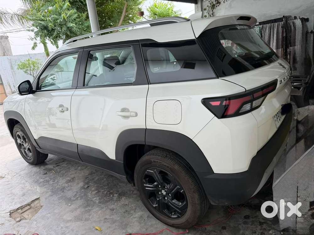 Maruti Suzuki Brezza 2024 Petrol Well Maintained