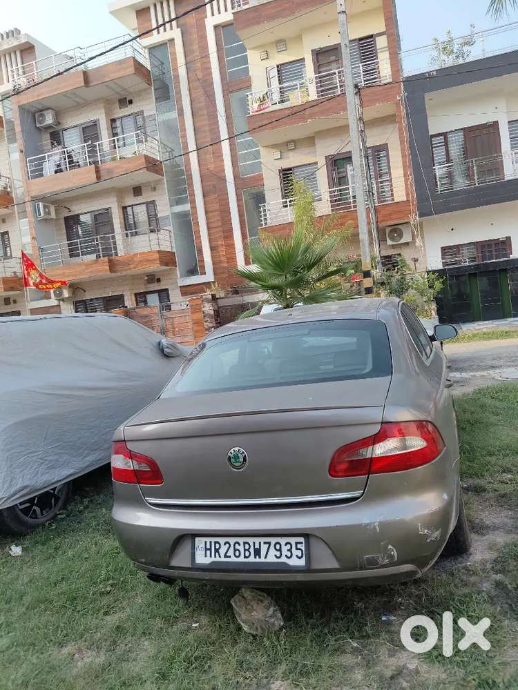 Skoda Superb Elegance 2012 Diesel Auto With Brand New Tyres/insurance