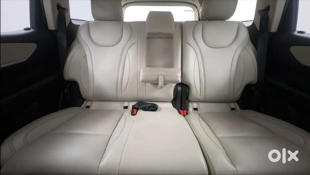 Mahindra Xuv700 2.2 Ax 7 Diesel At Luxury Pack Str, 2023, Diesel