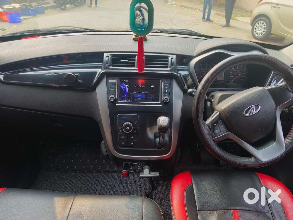 Mint Condition And Family Use Car Kuv 100 Top Model