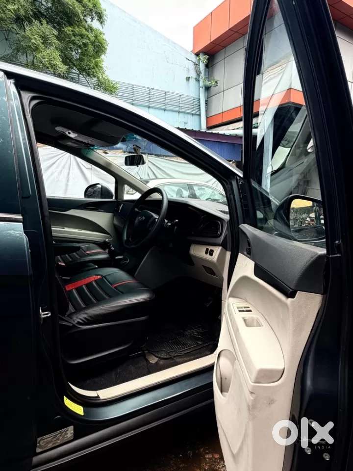 Mahindra Marazzo M2 8str, 2019, Diesel