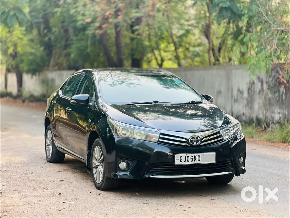 Toyota Corolla Altis 1.8 J, 2016, Petrol
