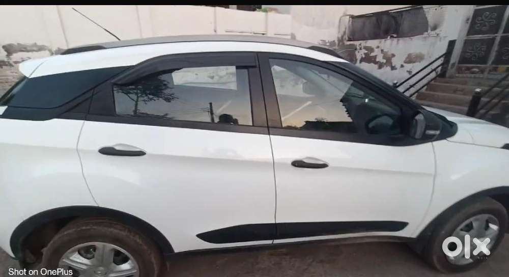 Tata Nexon 2023 Petrol 15000 Km Driven
