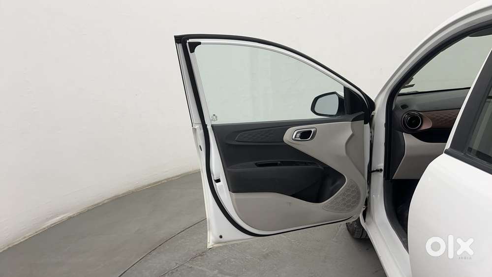 Hyundai Aura [2023-ongoing] 1.2 Sx Plus Petrol Amt, 2022, Petrol