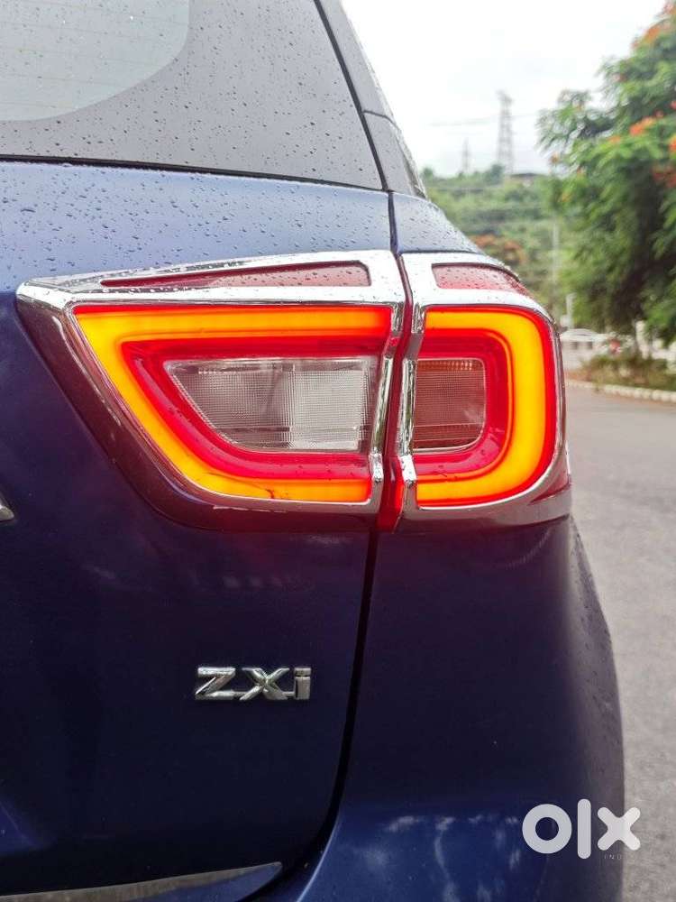 Maruti Suzuki Brezza 1.5 Zxi Plus Smart Hybrid, 2021, Petrol