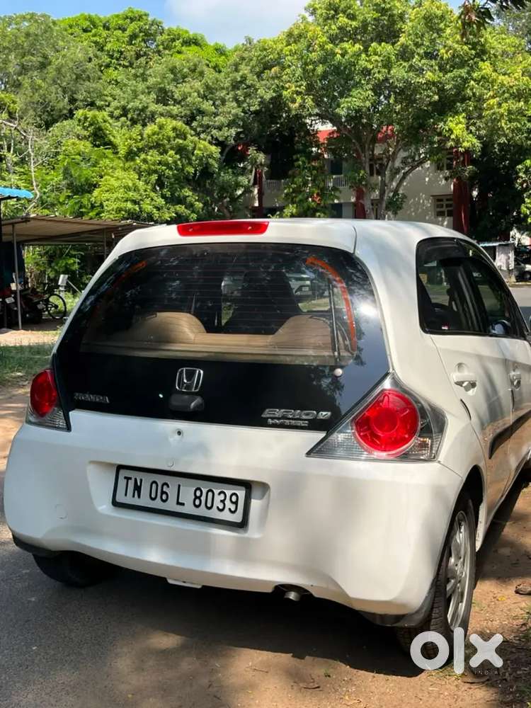 Honda Brio Mt 2014