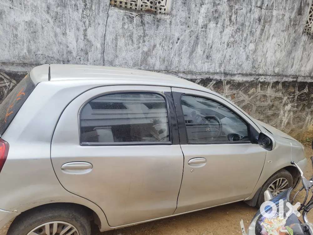 Toyota Etios Liva 2012