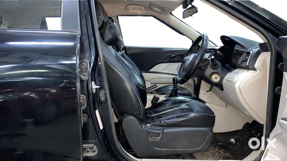 Mahindra Xuv300 W6, 2020, Petrol