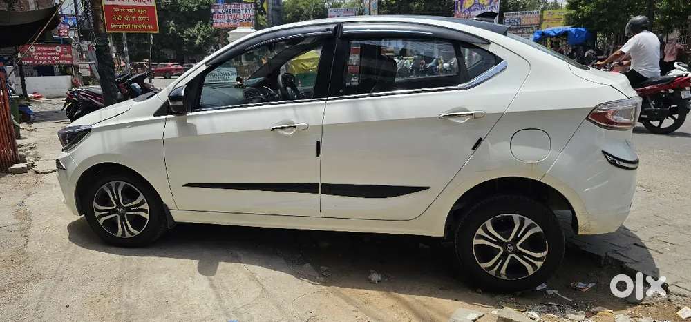 Tata Tigor Xz+ Petrol Plus Cng