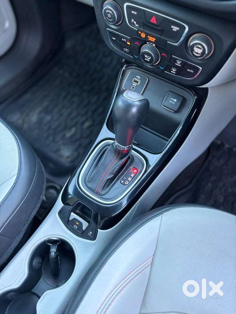 Jeep Compass 2.0 Limited Option, 2018, Petrol