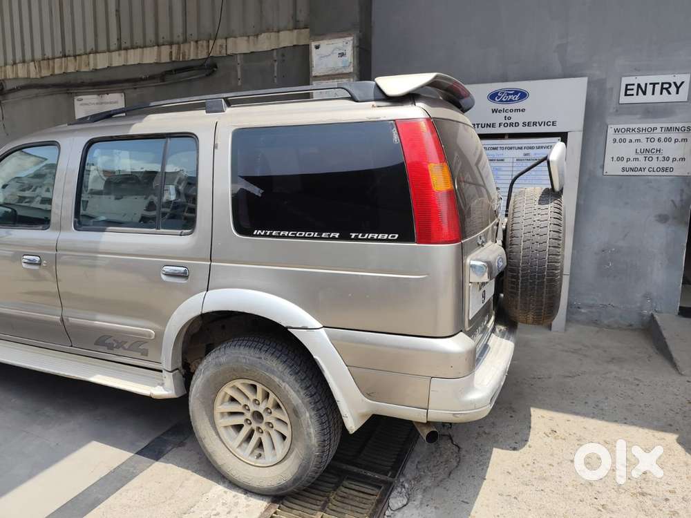 Ford Endeavour Xlt 2004