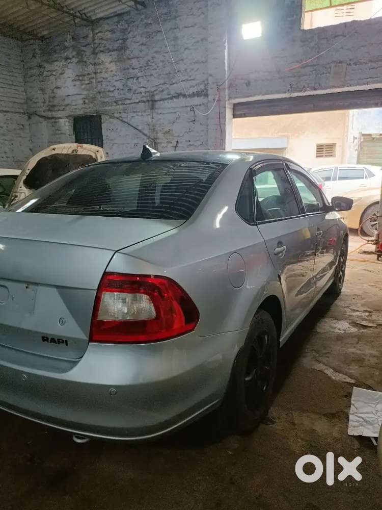 Skoda Rapid 1.6 Tdi 2015