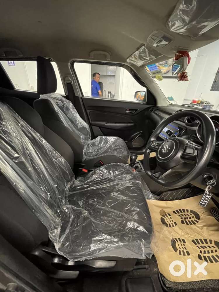 Maruti Suzuki Swift Vxi, 2021, Petrol