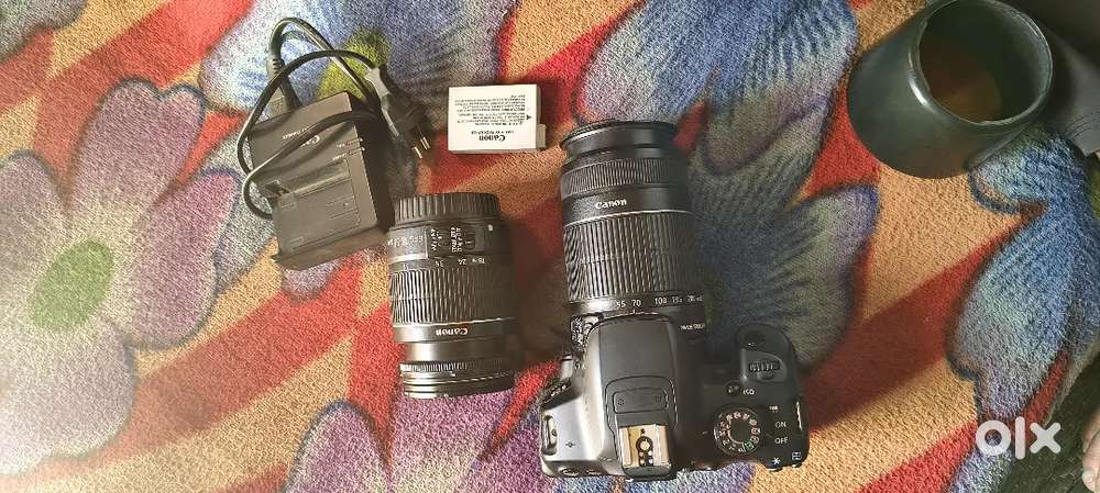 Canon EOS 700 D Two'lens 18.55/ 55.220
