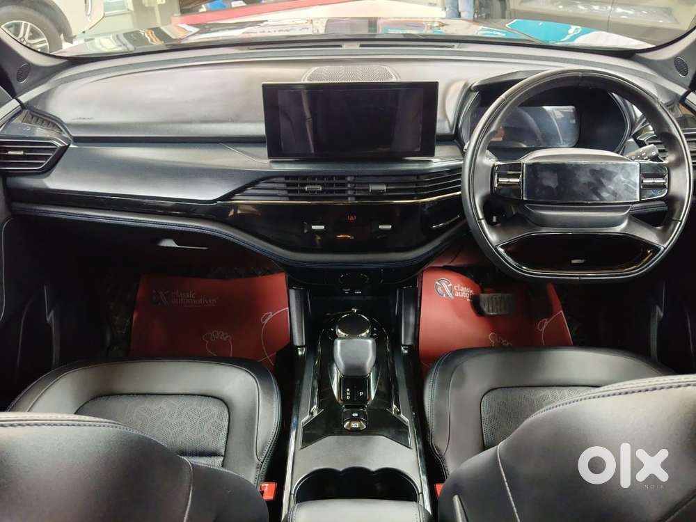 Tata Safari Accomplished Plus Dark Edition, 2024, Diesel
