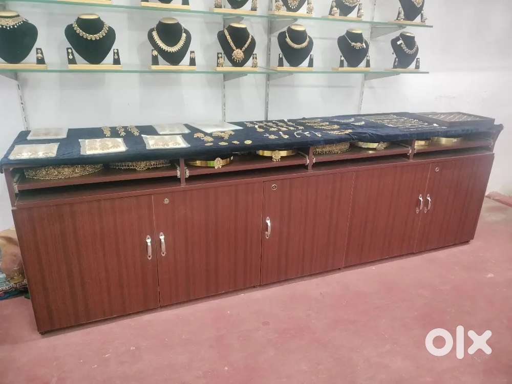 Jewellery Shop Display Cupboard for Sale &ndash; ₹15,000