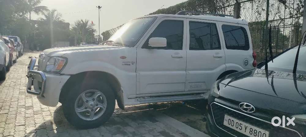Mahindra Scorpio Classic 2011 Diesel Well Maintained