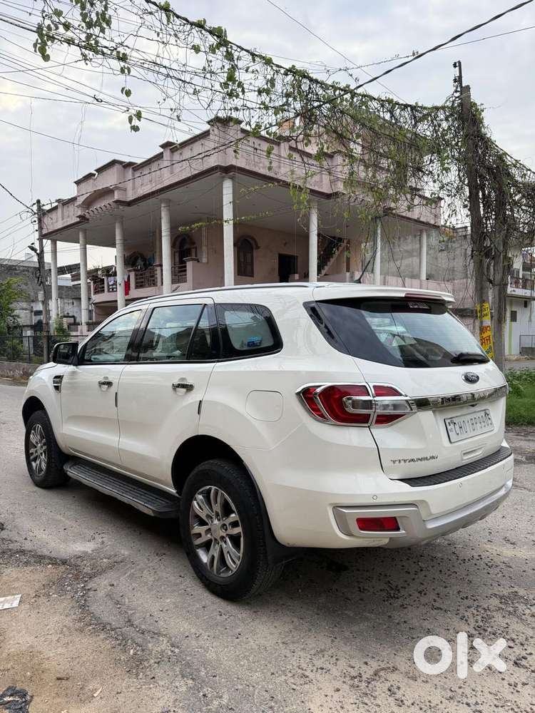 Ford Endeavour 3.2 Titanium At 4x4, 2017, Diesel