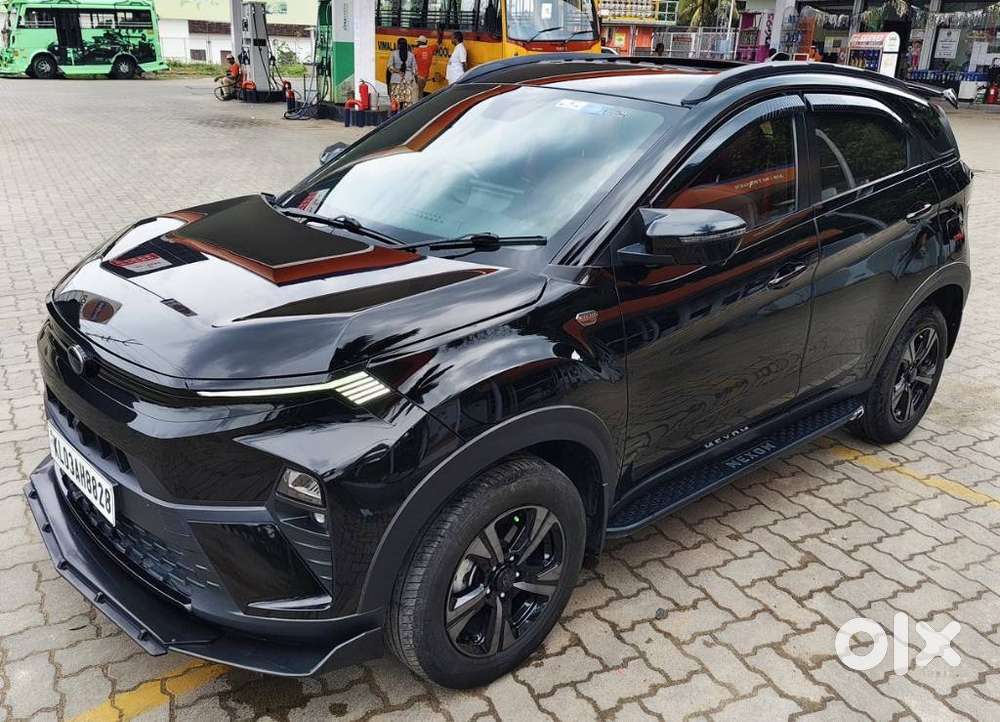 Tata Nexon Creative Plus 1.2 Petrol 6mt Dark Edition, 2025, Petrol