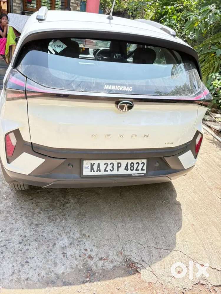 2025 Tata Nexon Smart Plus (ps) 1.2 Icng 6mt.