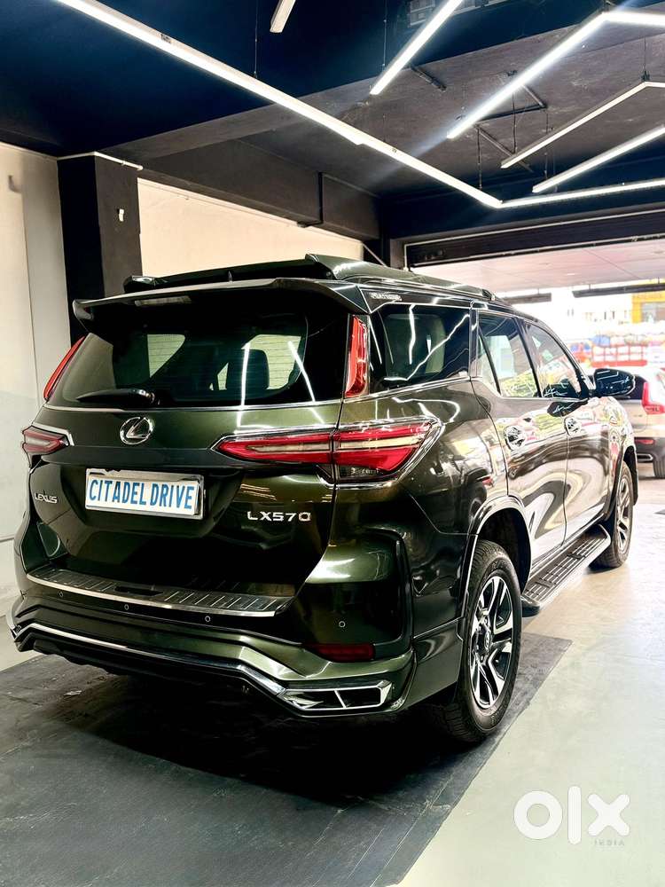 Toyota Fortuner 2.8 Legender 4x4, 2022, Diesel