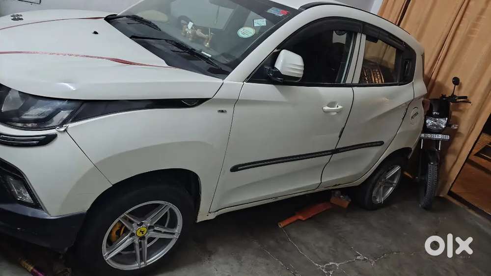 Mahindra Kuv 100 2019