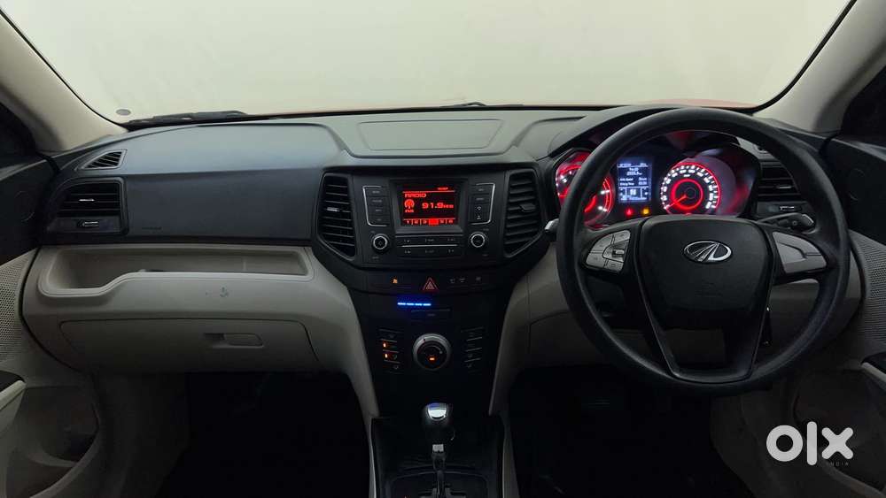 Mahindra Xuv300 W6 Amt Diesel, 2022, Diesel