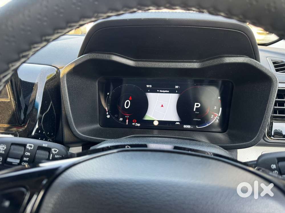 Mahindra Xuv 3xo Ax7l 1.2 Petrol At (pg), 2025, Petrol