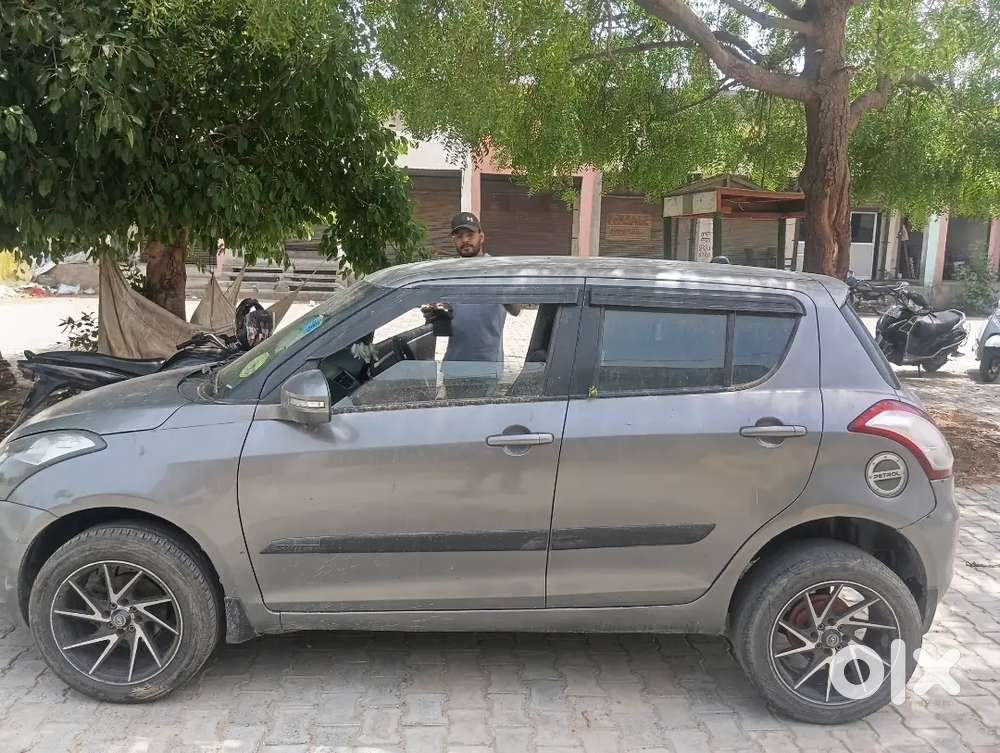 Maruti Suzuki Swift 2014 Cng & Hybrids 100000 Km Driven