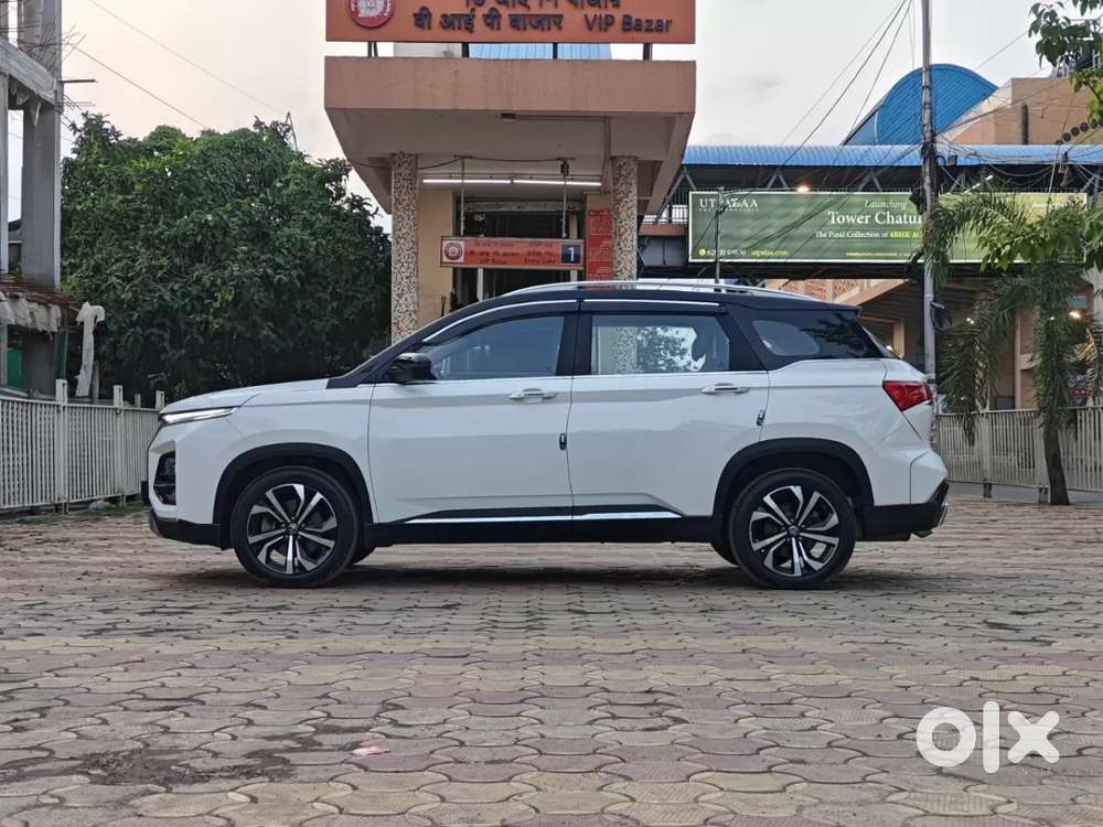 Mg Hector Plus Savvy Pro 1.5 Turbo Petrol Cvt 7 Str Dual Tone, 2023,..