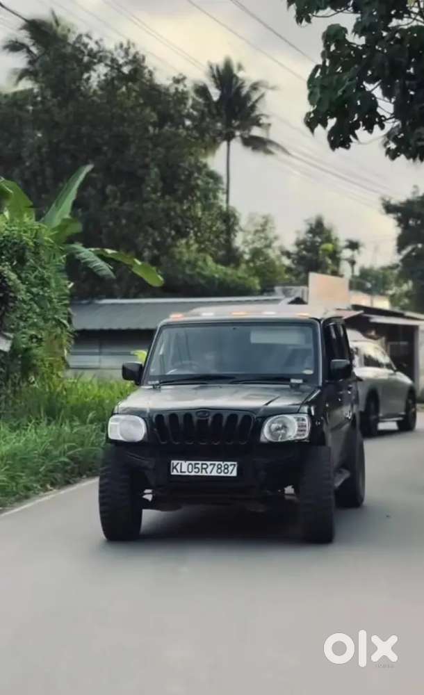 Mahindra Scorpio Di Turbo  2004 Diesel 160000 Km Driven