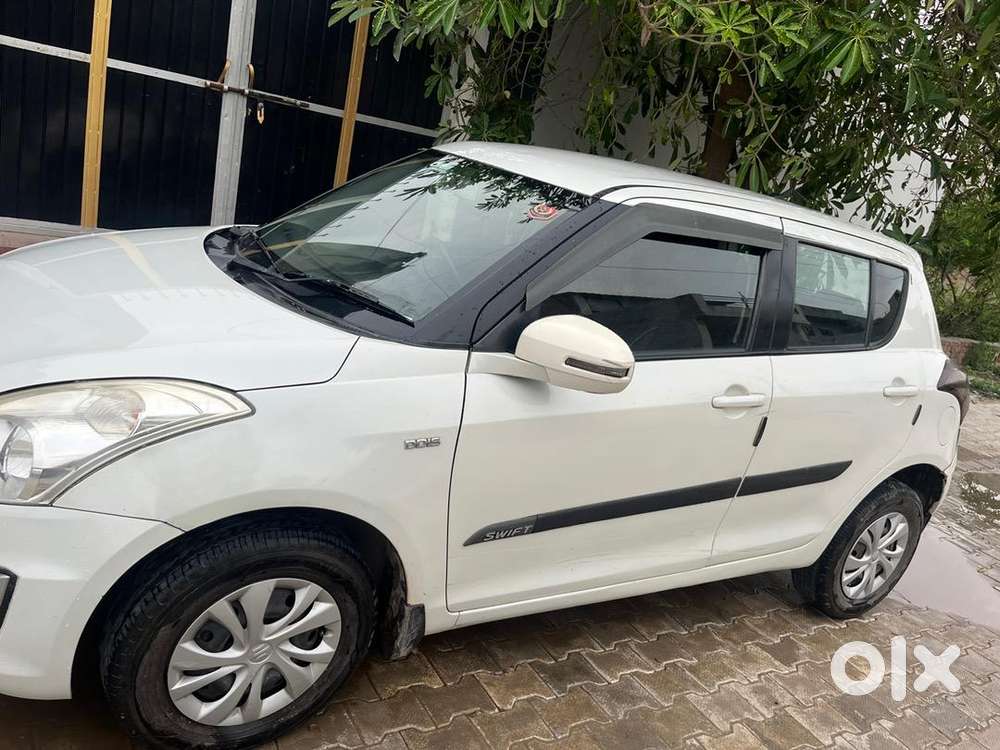 Maruti Suzuki Swift 2015
