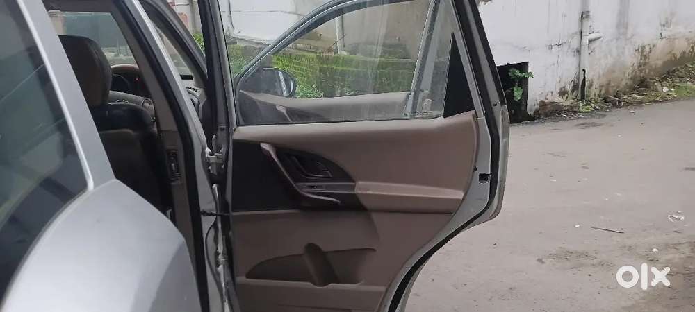 Mahindra Xuv500 Diesel 2014