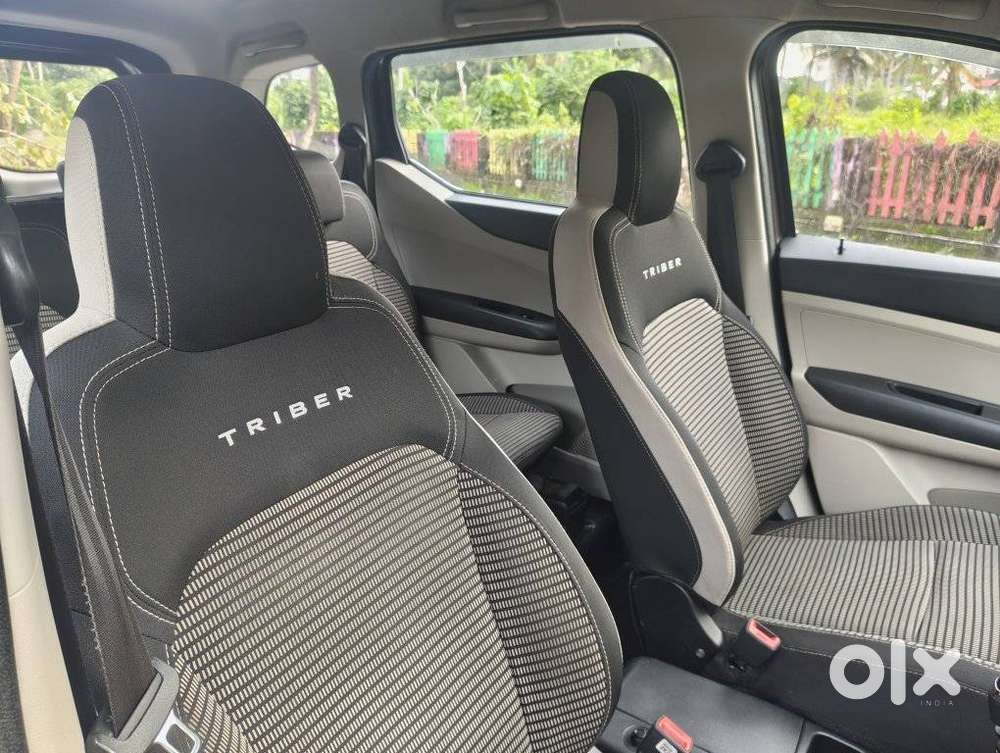 Renault Triber Rxt, 2022, Petrol