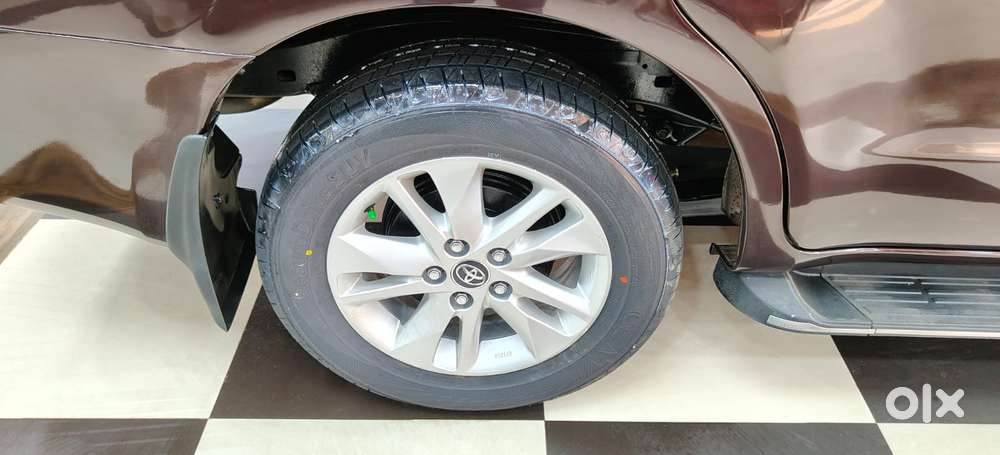 Toyota Innova Crysta 2.4 V, 2017, Diesel