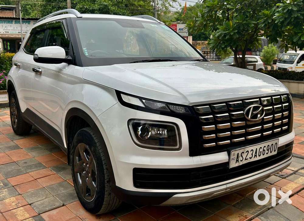 Hyundai Venue 1.2 S (o), 2023, Petrol