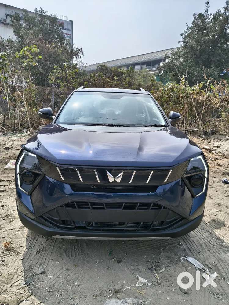 Mahindra Xuv 3xo Petrol 2025
