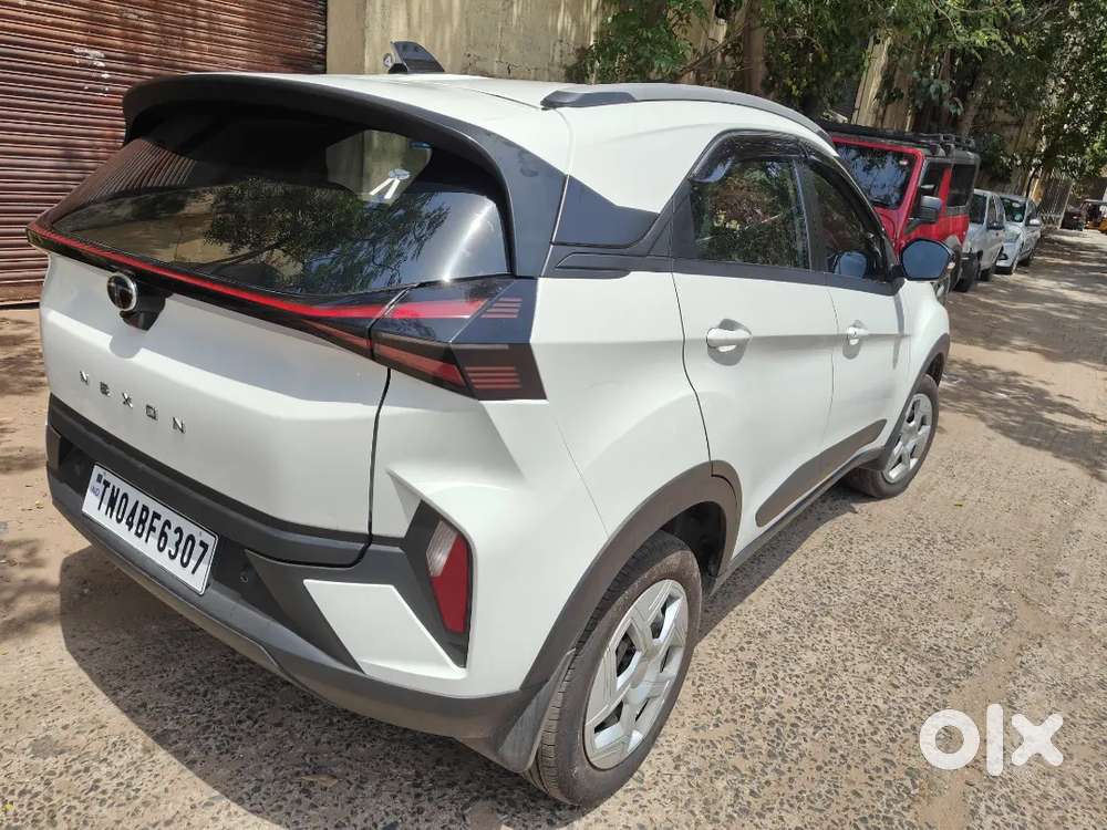 Tata Nexon 2025 Petrol 7000 Km Driven